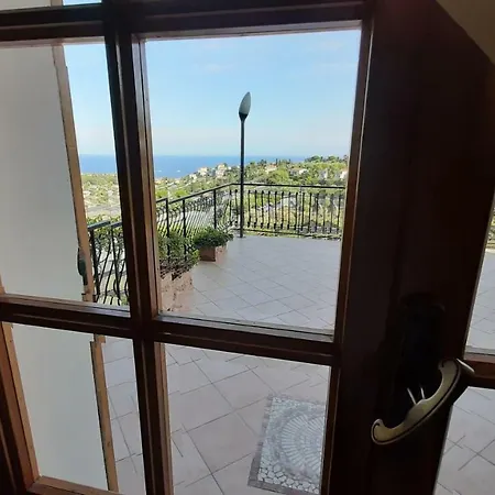 In Lägenhet Sanremo
